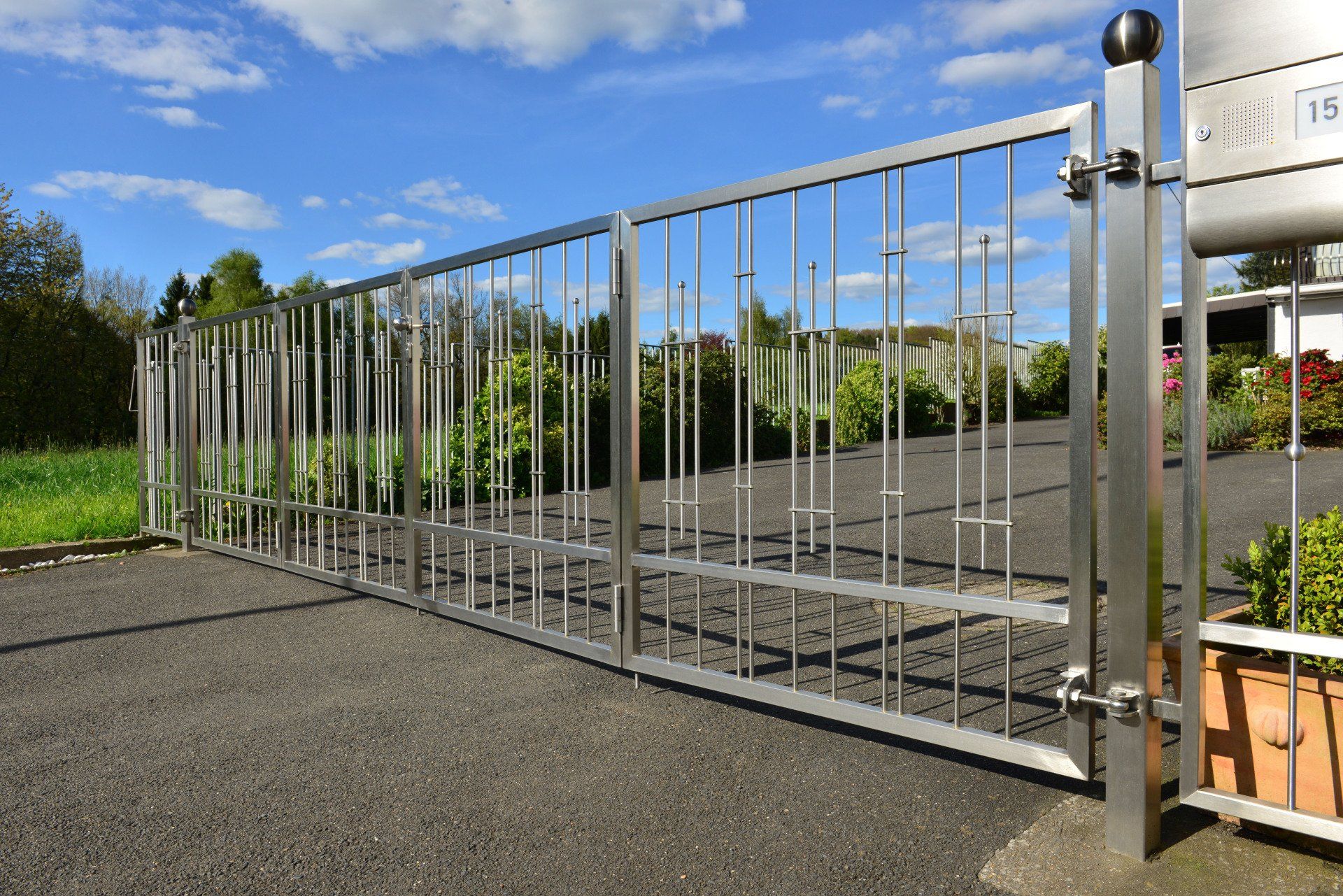 Stainless steel gate