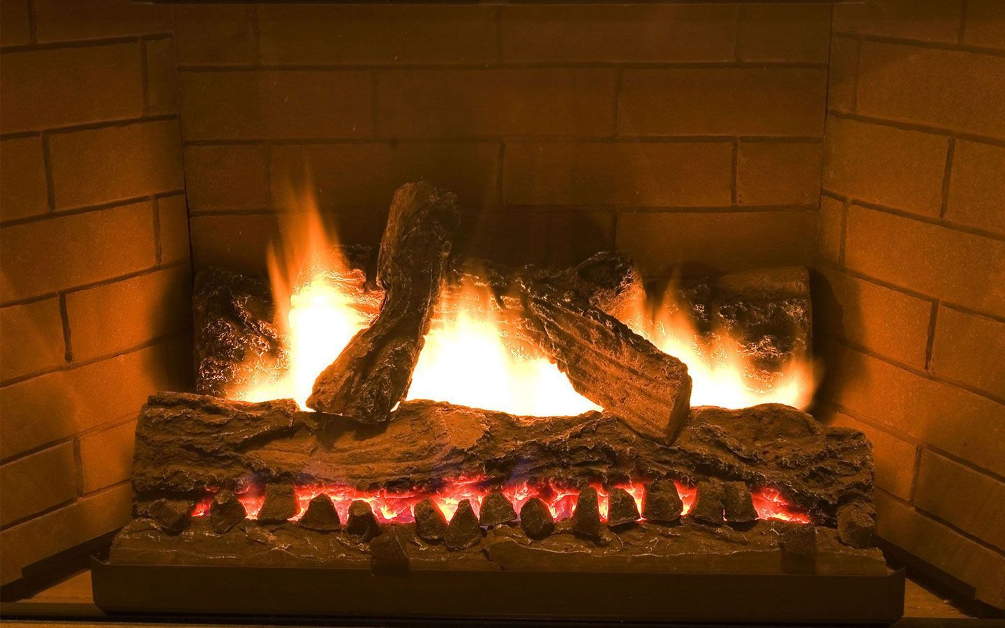 Gas Logs | McHenry, IL | Jones Chimney Sweep