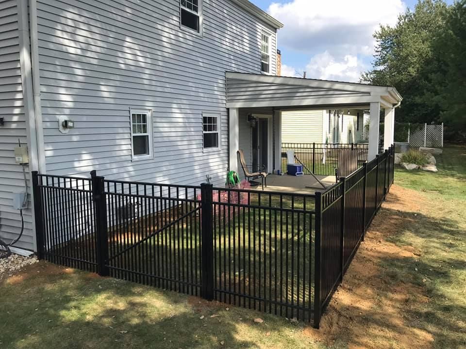 Custom vinyl fence