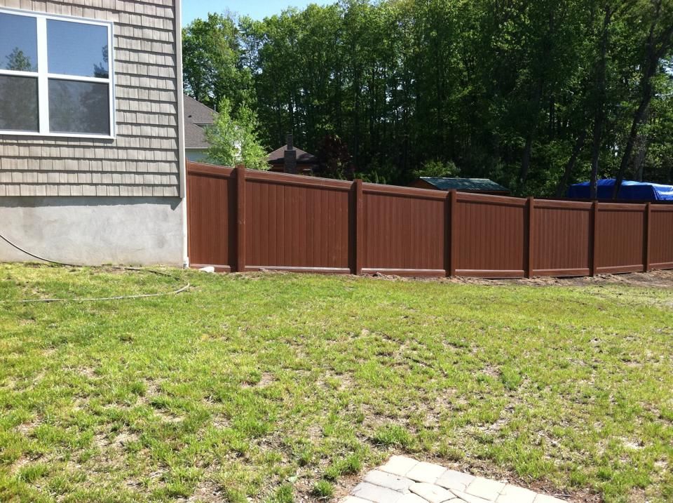 Custom vinyl fence