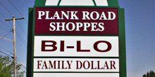 Plank Road Shoppes signage