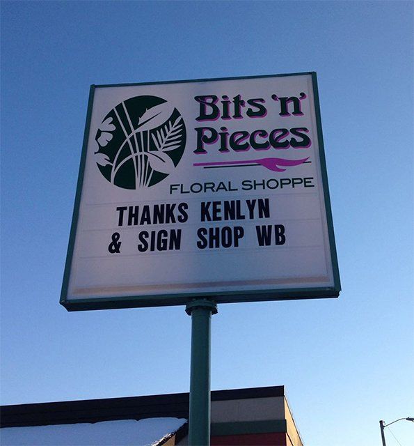 A sign for bits n pieces floral shoppe