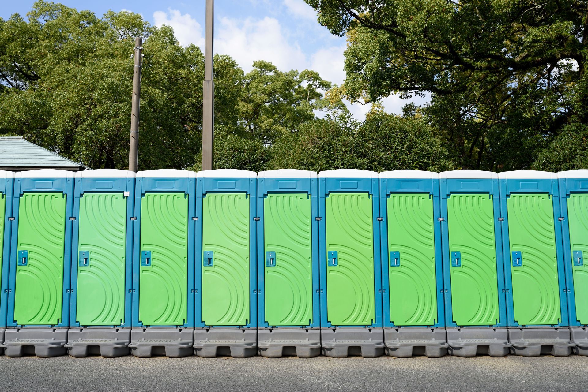 portable toilet rental services