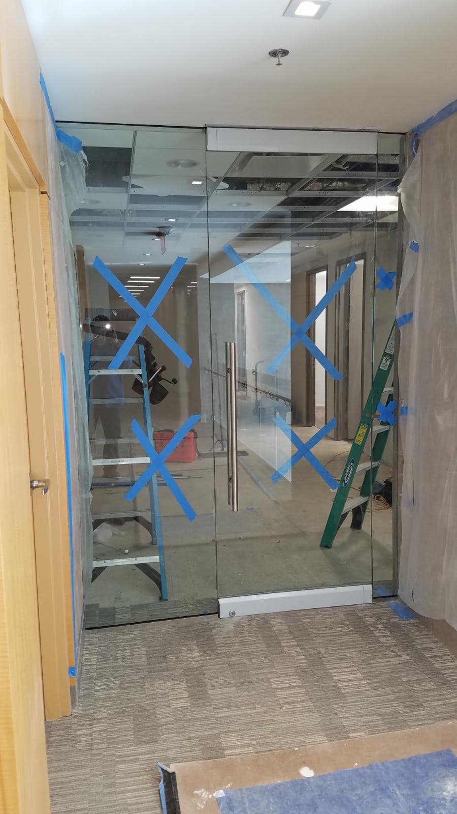 Glass door insallation