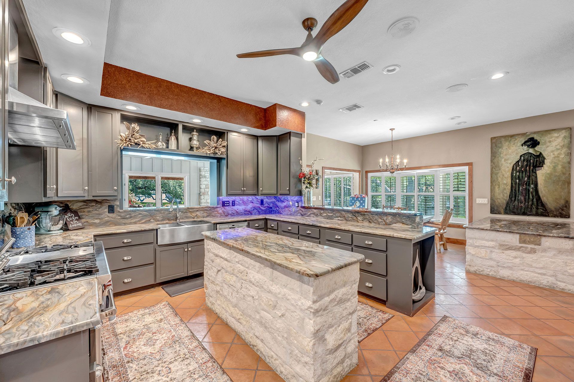 vacation rental kitchen with ceiling fan