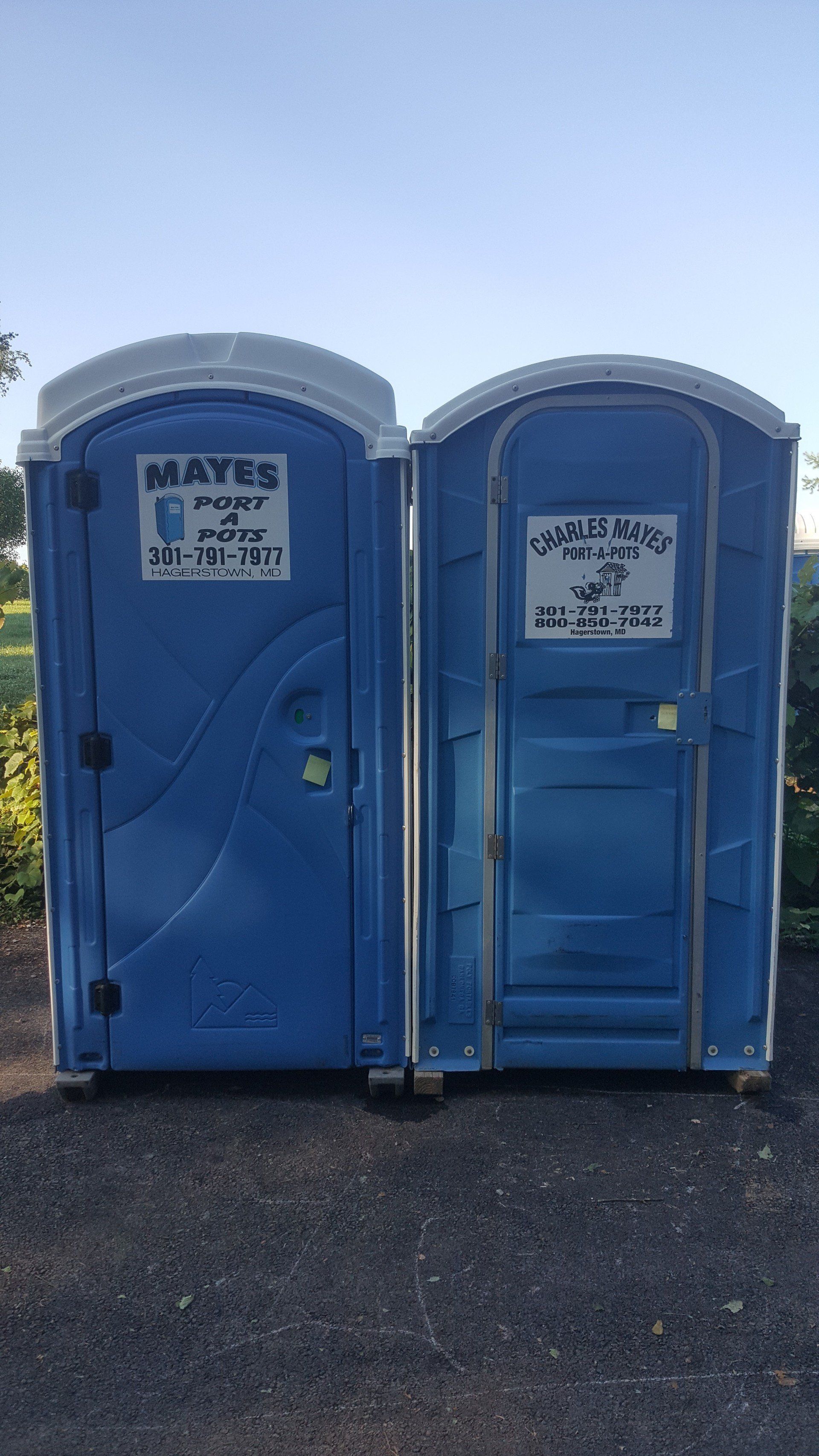 Portable toilet