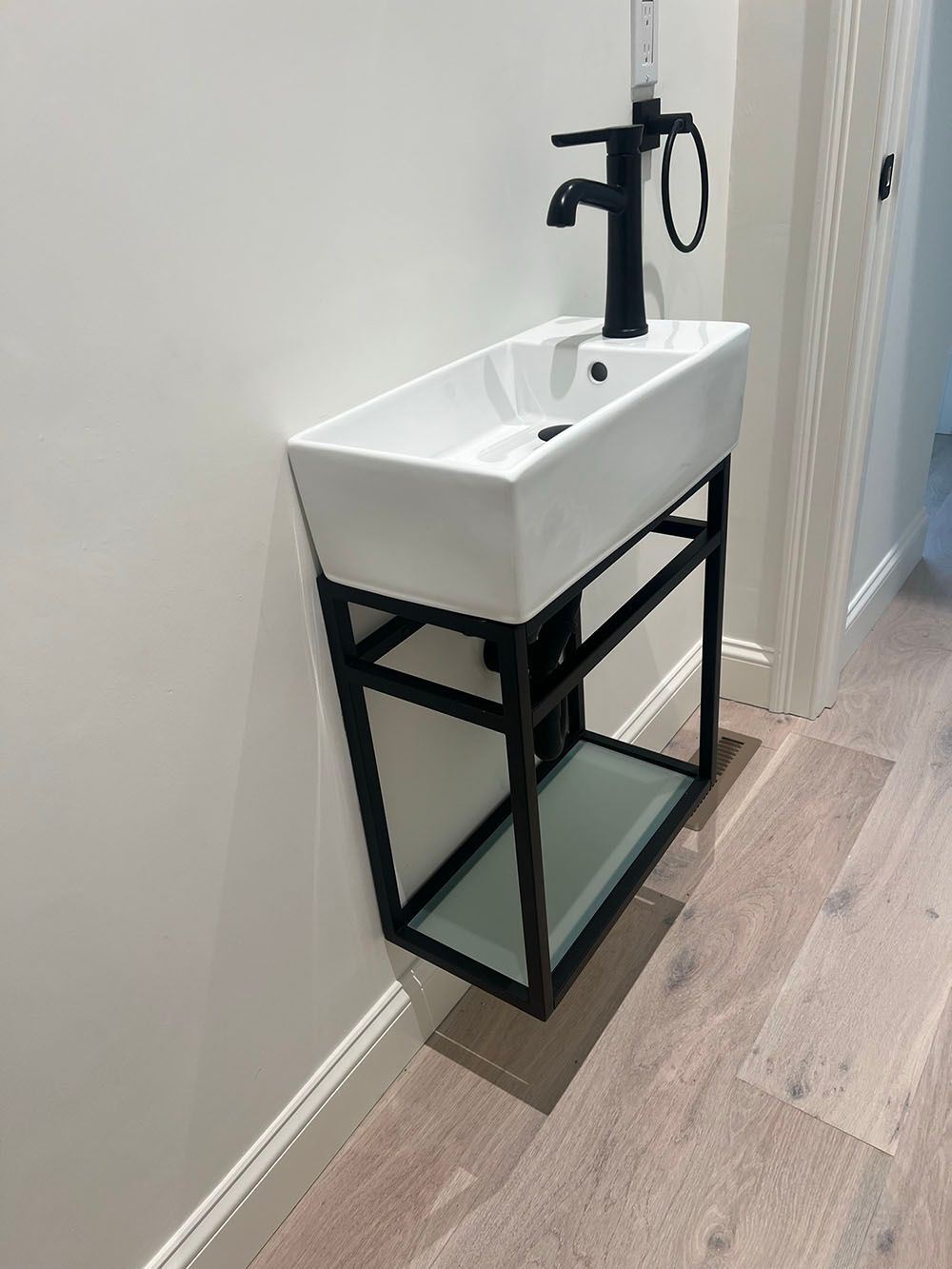 professional lavatory and plumbing works