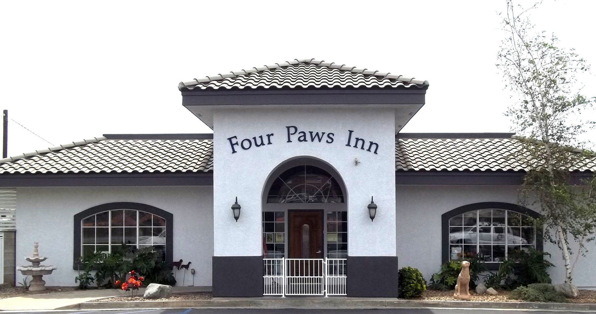 Pet Services Four Paws Inn Banning CA