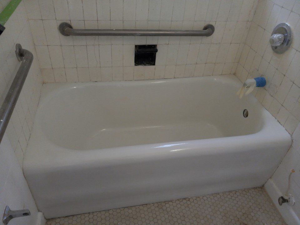 bathtub reglazing - after