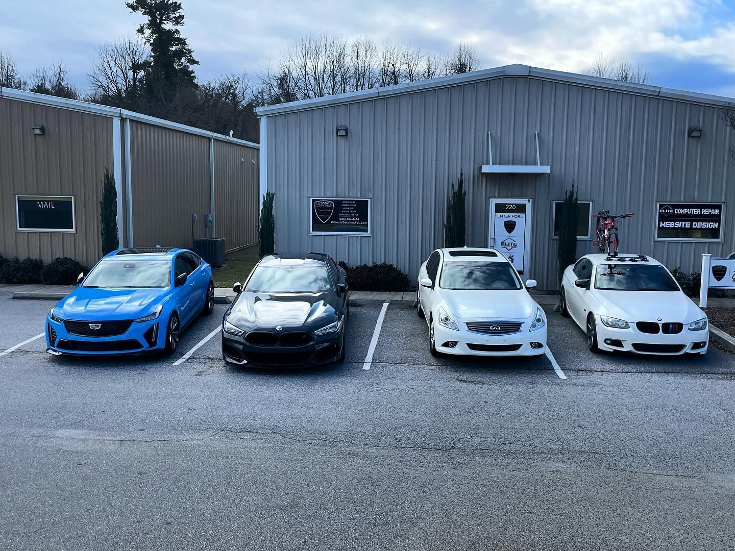 Auto detailing garage