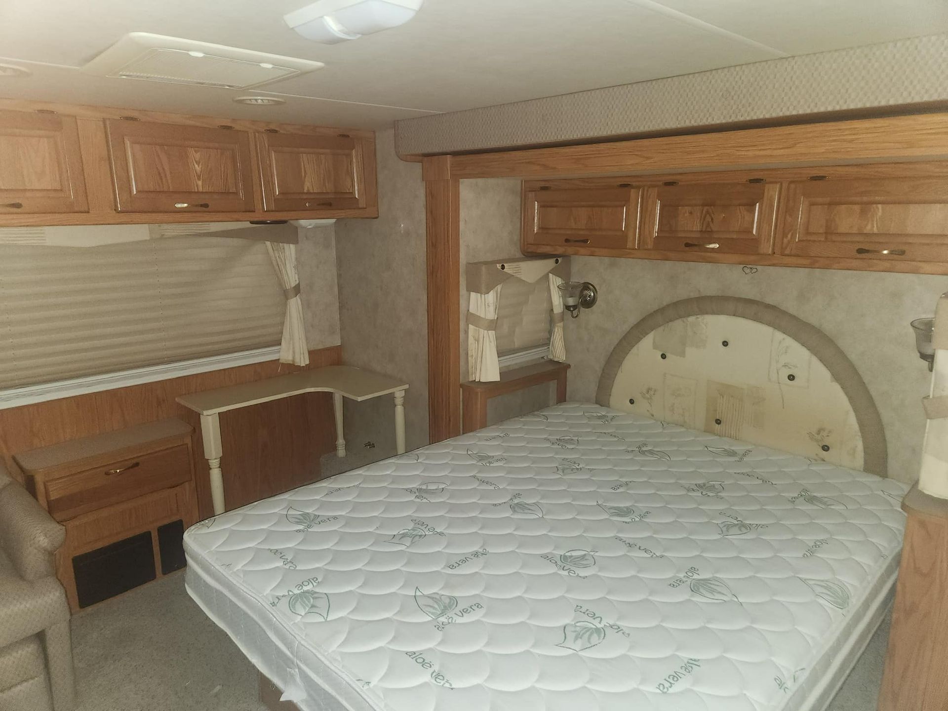 2006 Damon Challenger 372 bed