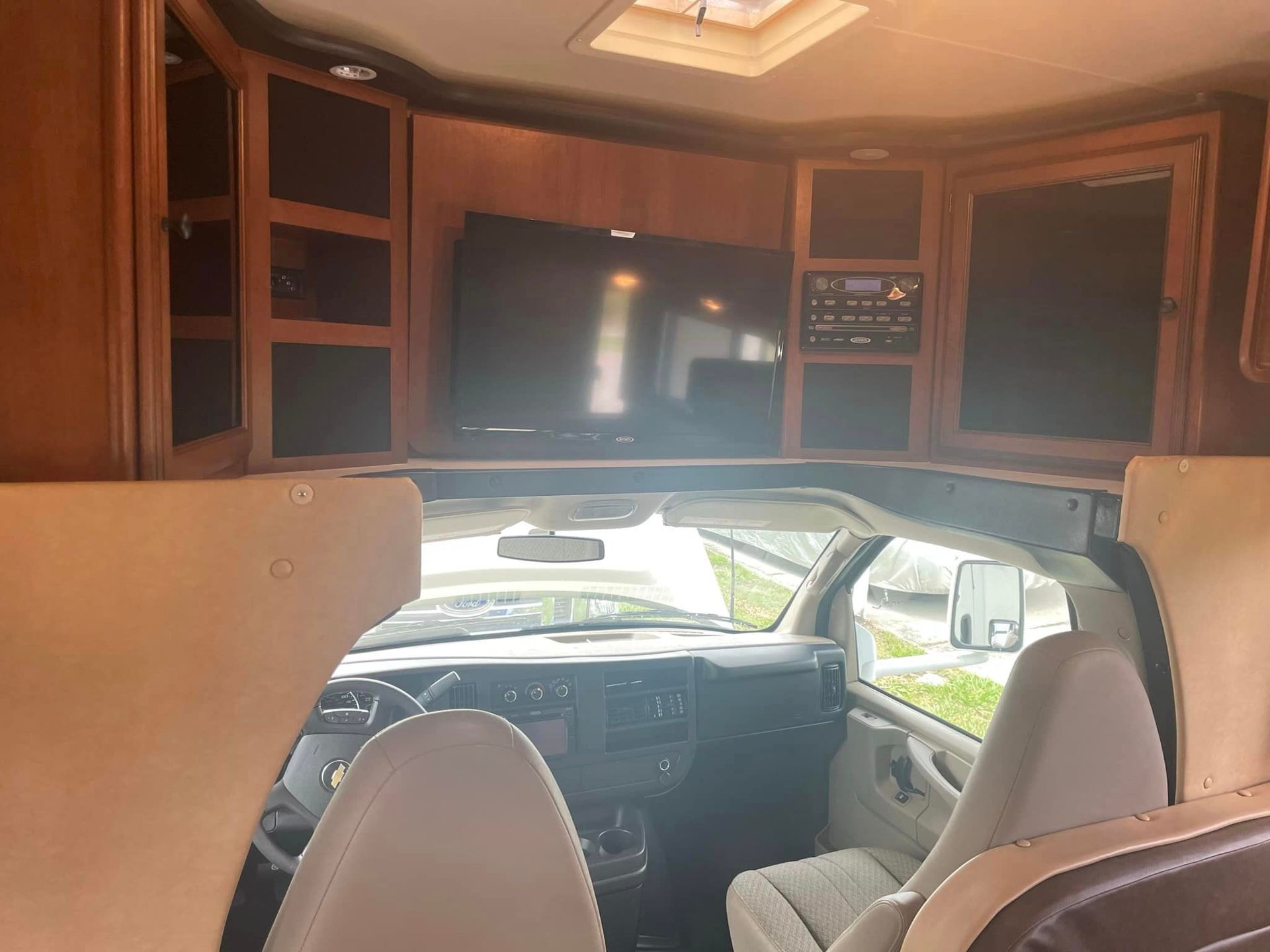 2014 Coachman Leprechaun driver and passenger seats