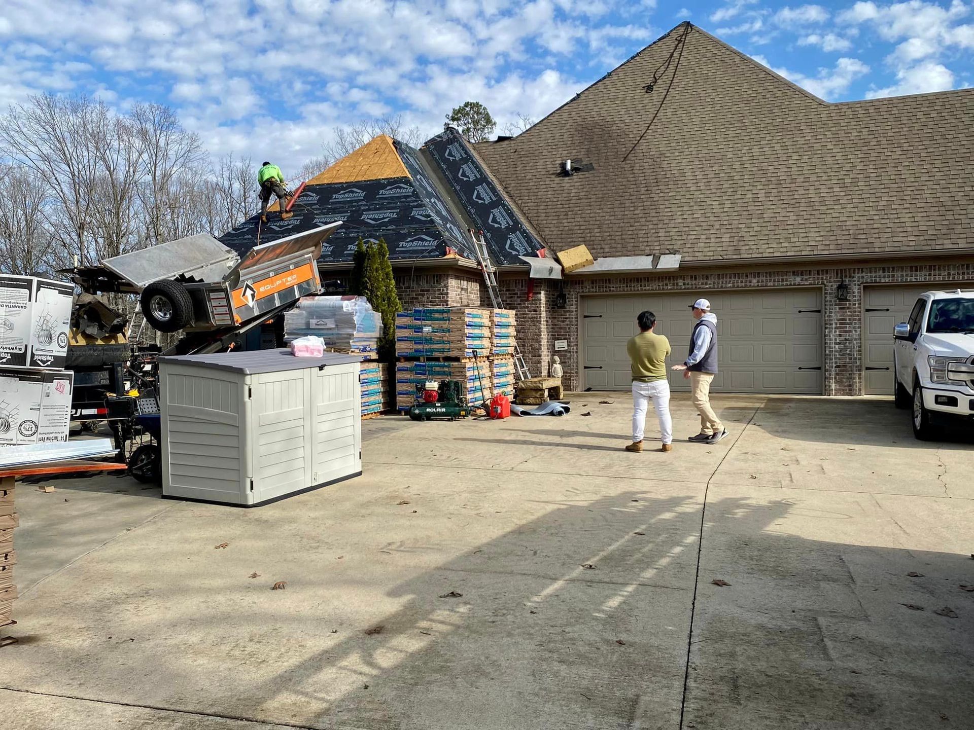roof replacement of bungalow house