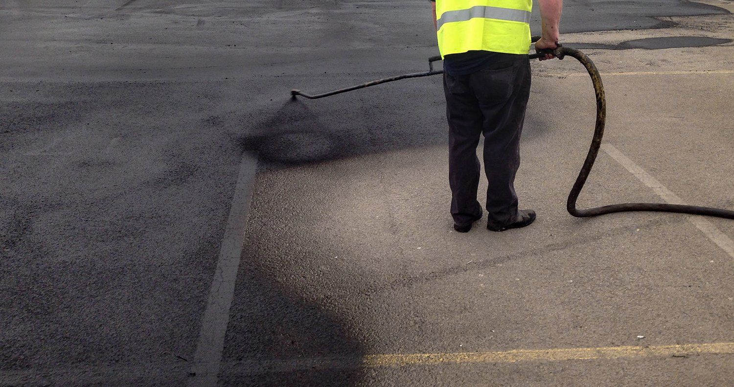 Asphalt Sealcoating
