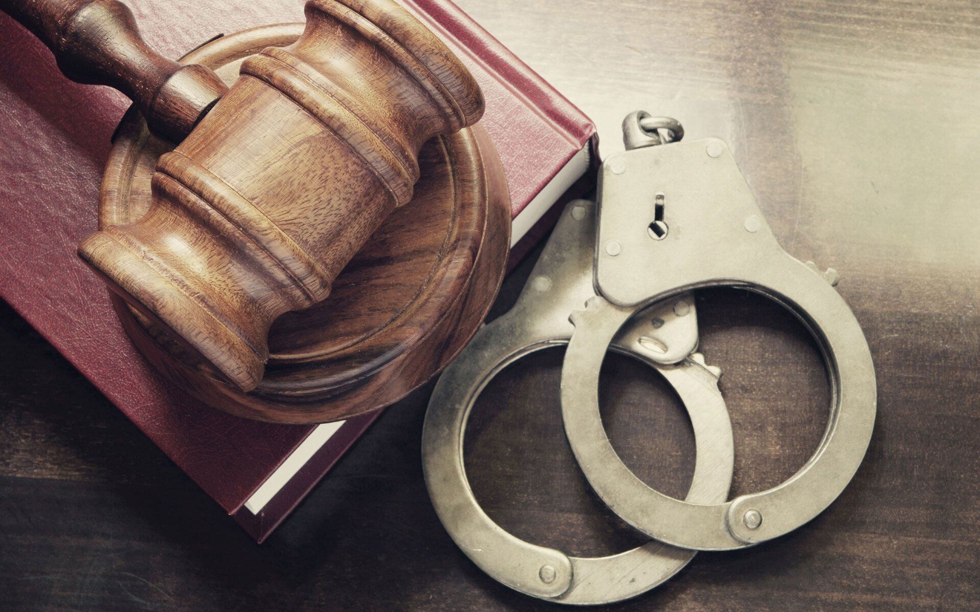gavel