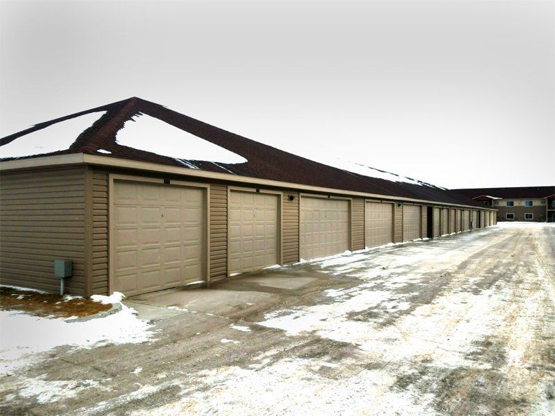 Commercial garage