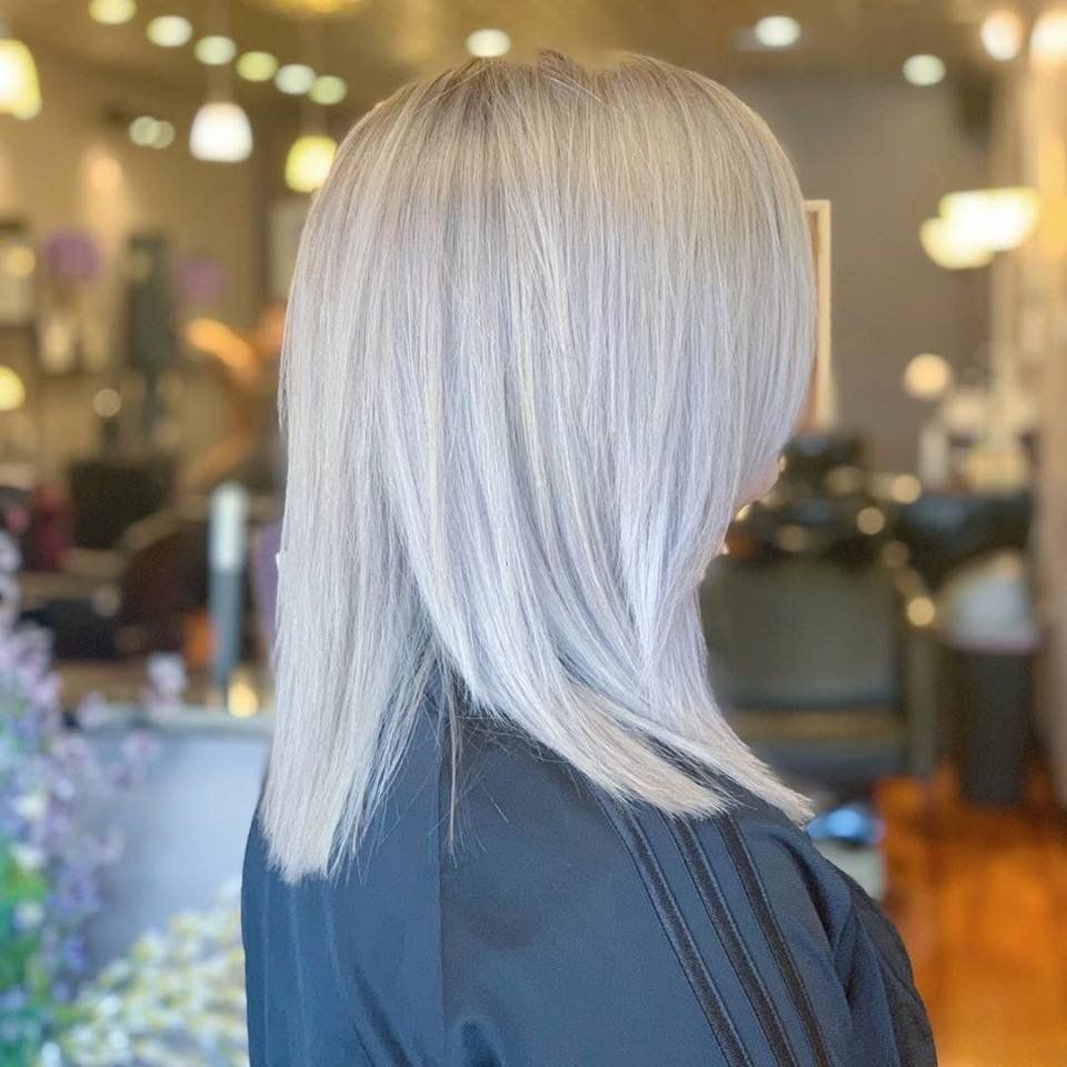 Short layered blond hair