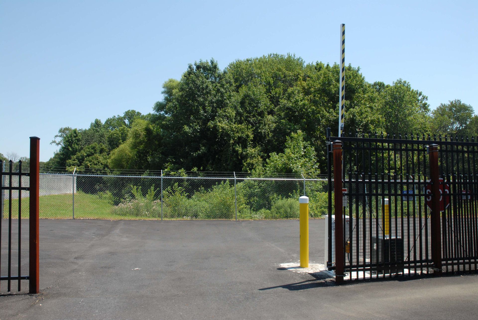 commercial gate installers