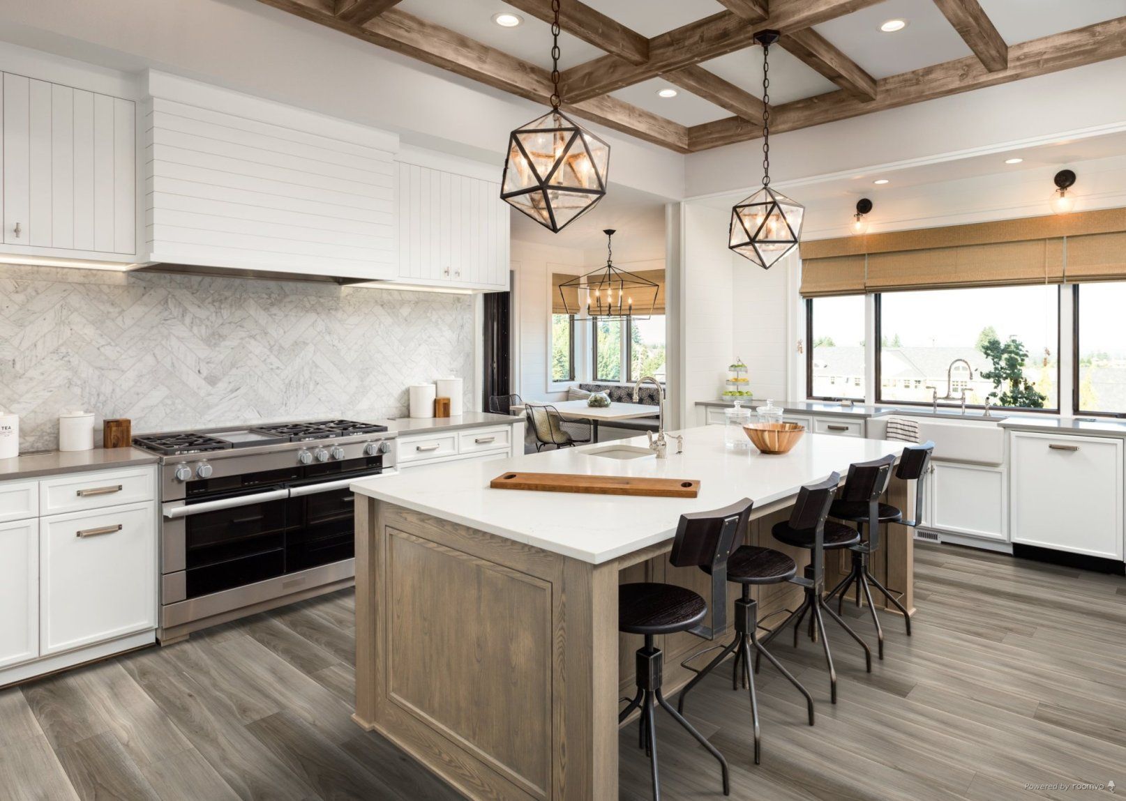 Lighthouse Gray marquis gold