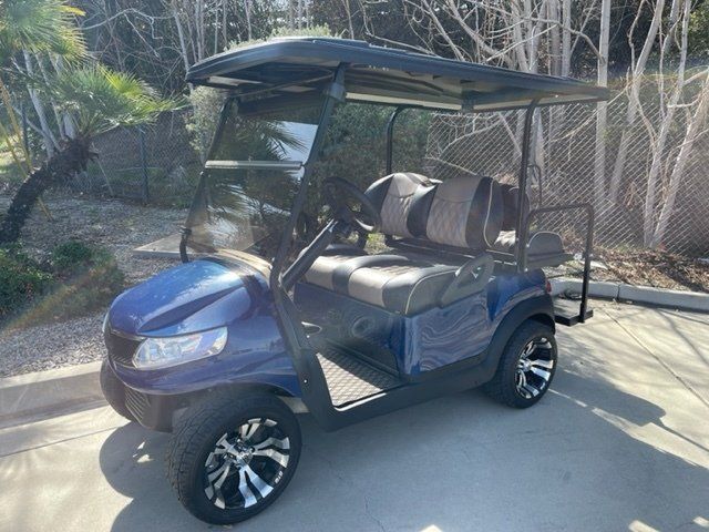 Beautiful golf cart #106