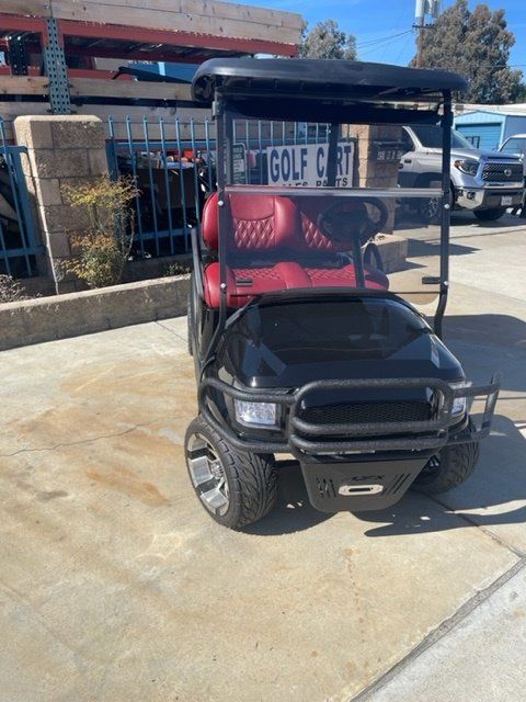 Beautiful golf cart #120