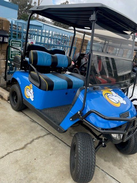 Beautiful golf cart #122