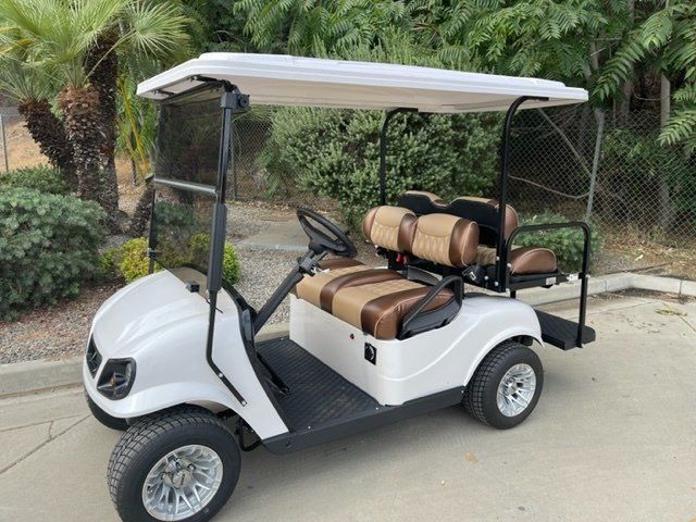 Beautiful golf cart #82