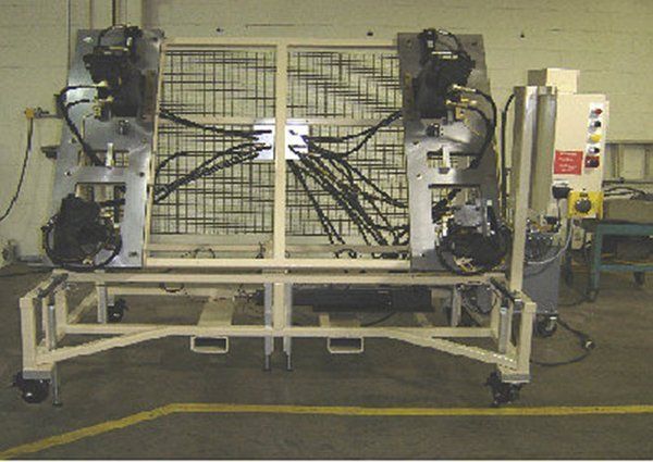 Hydraulic Form Stake Assembly Machine