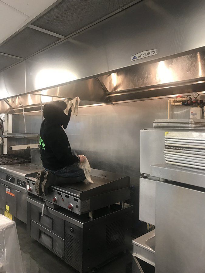 Commercial kitchen hood cleaning
