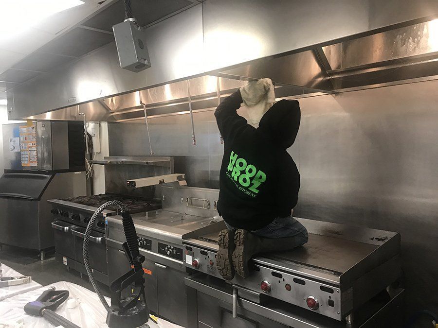 Commercial kitchen hood cleaning