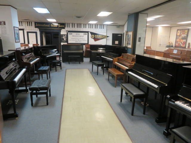 Pianos