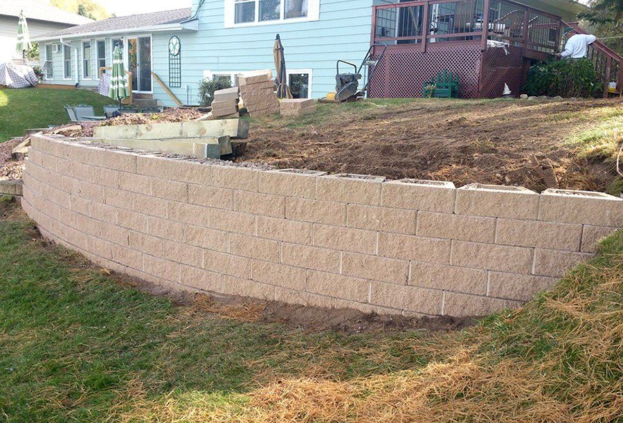 Retaining wall