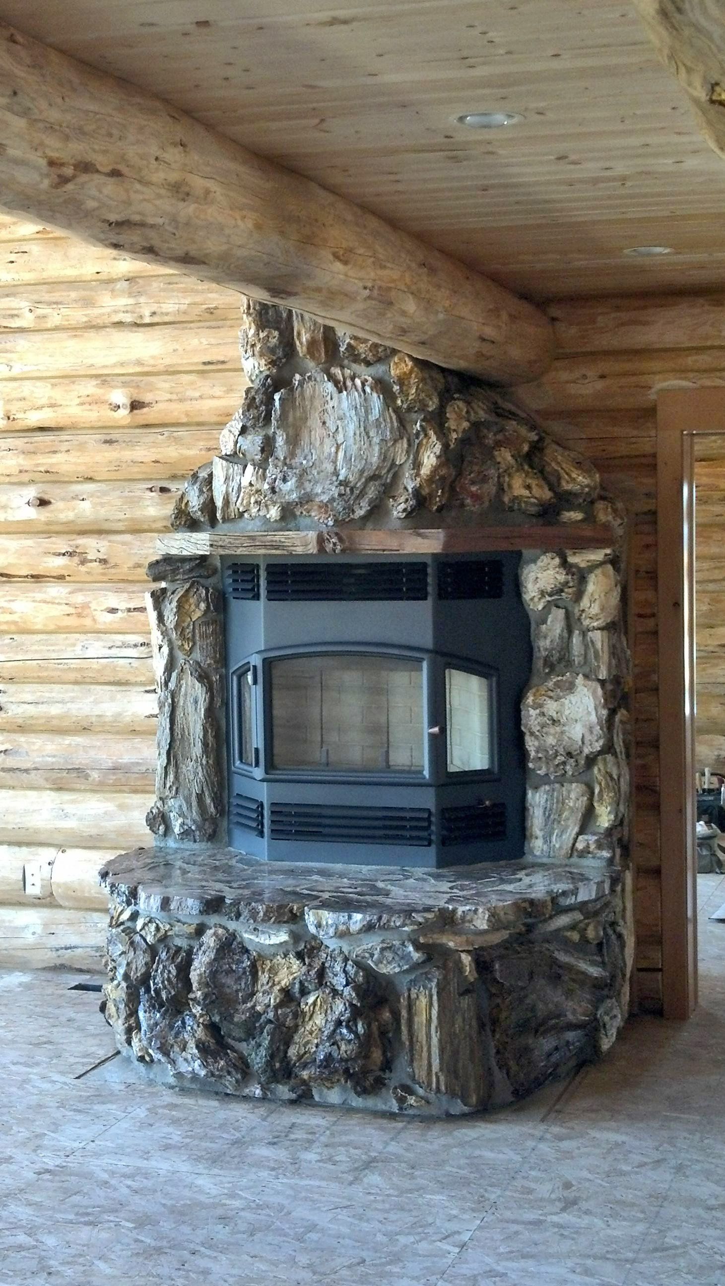 Outdoor fireplace