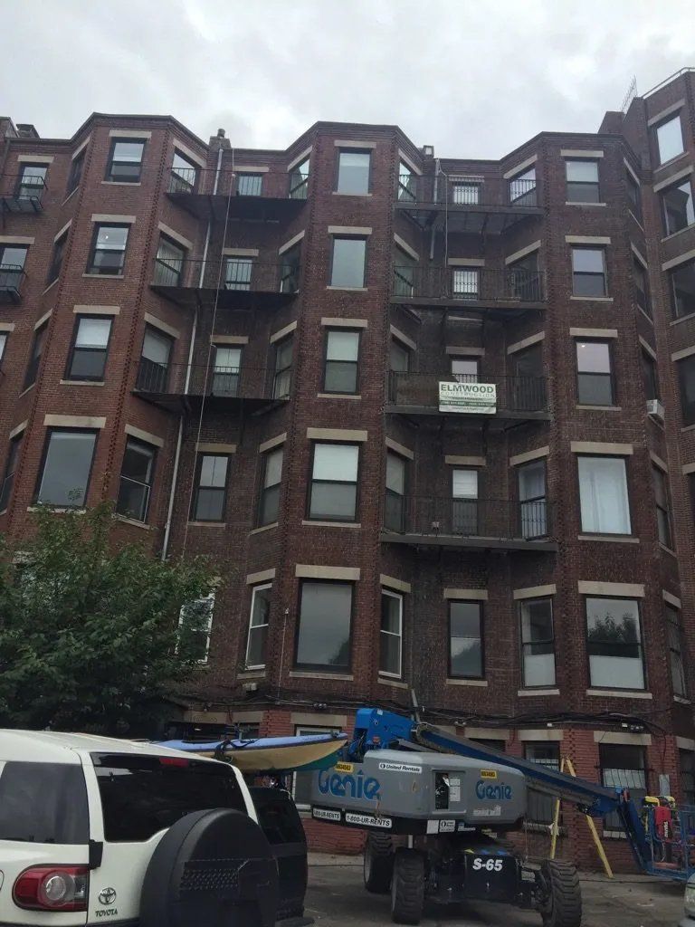 Masonry re-pointing work, window lentils and sill replacement