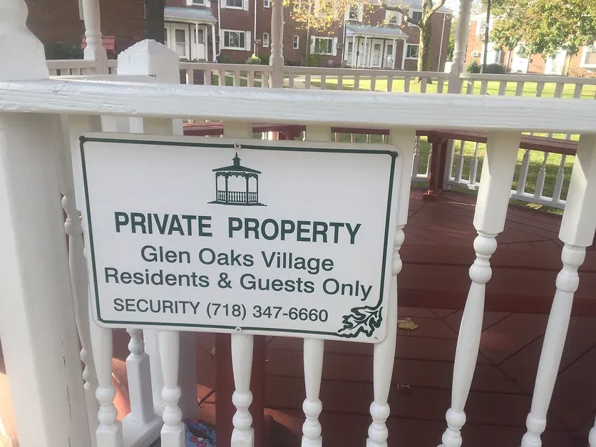 Gazebo in Glen Oaks