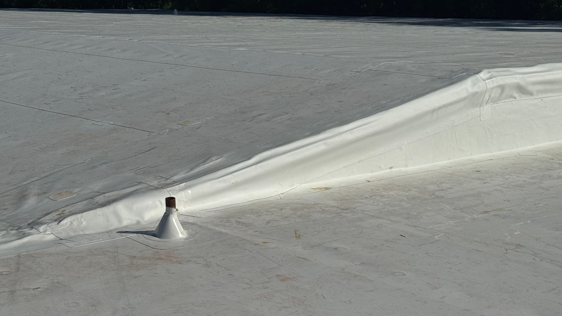 Metalretrofit roofing.