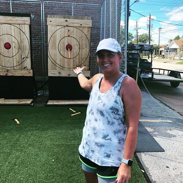 Mobile axe throwing services