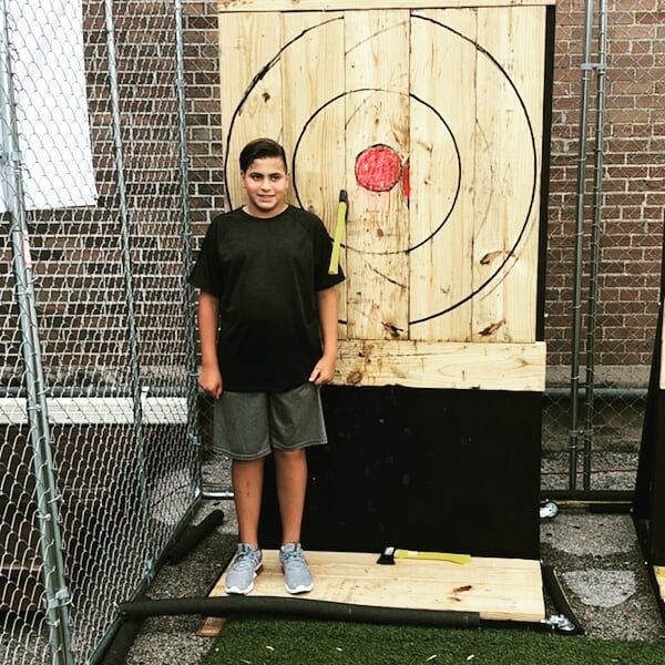 Mobile axe throwing services