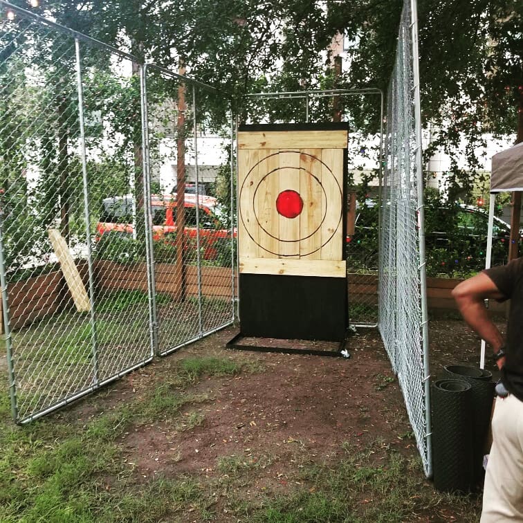 Mobile axe throwing services