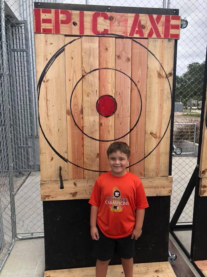 Mobile axe throwing services