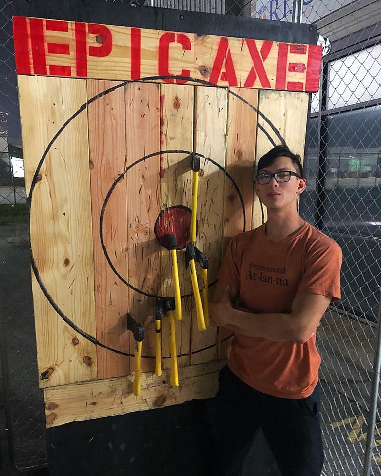 Mobile axe throwing services