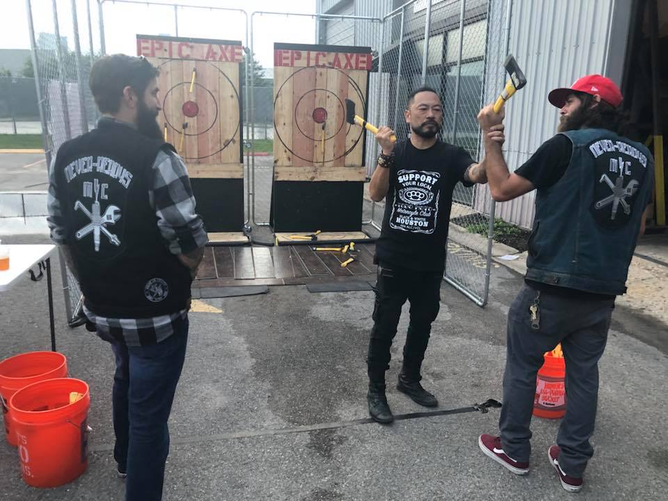 Mobile axe throwing services