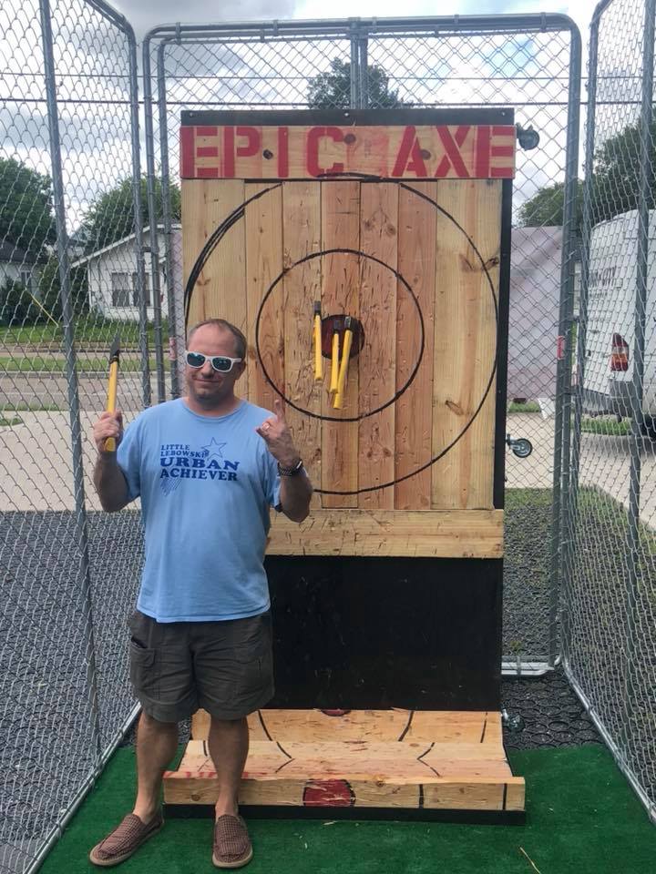 Mobile axe throwing services
