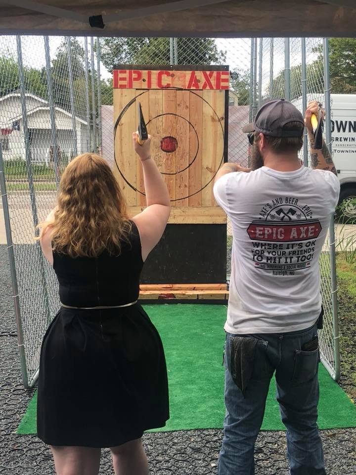 Mobile axe throwing services