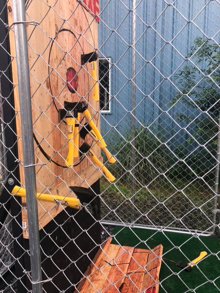 Mobile axe throwing services