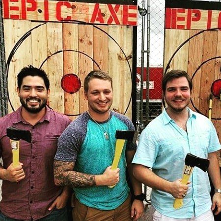 Mobile axe throwing services