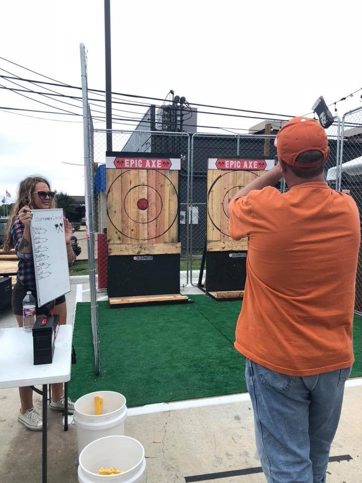 Mobile axe throwing services