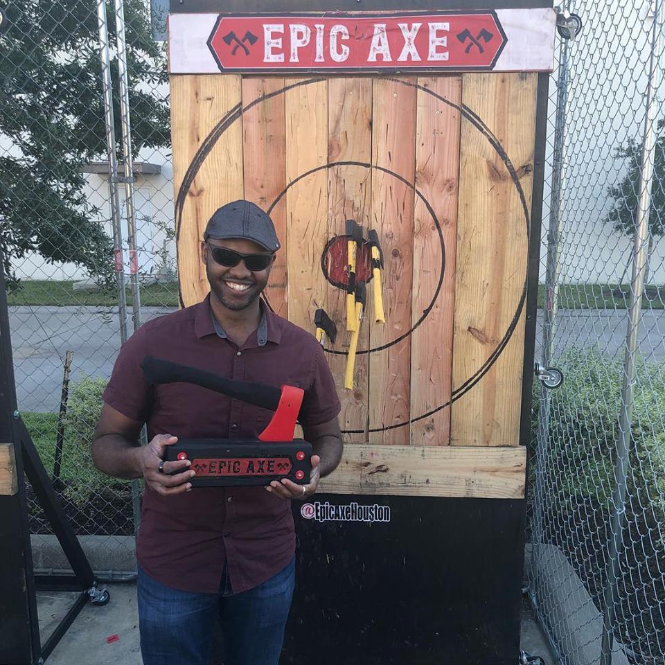 Mobile axe throwing services