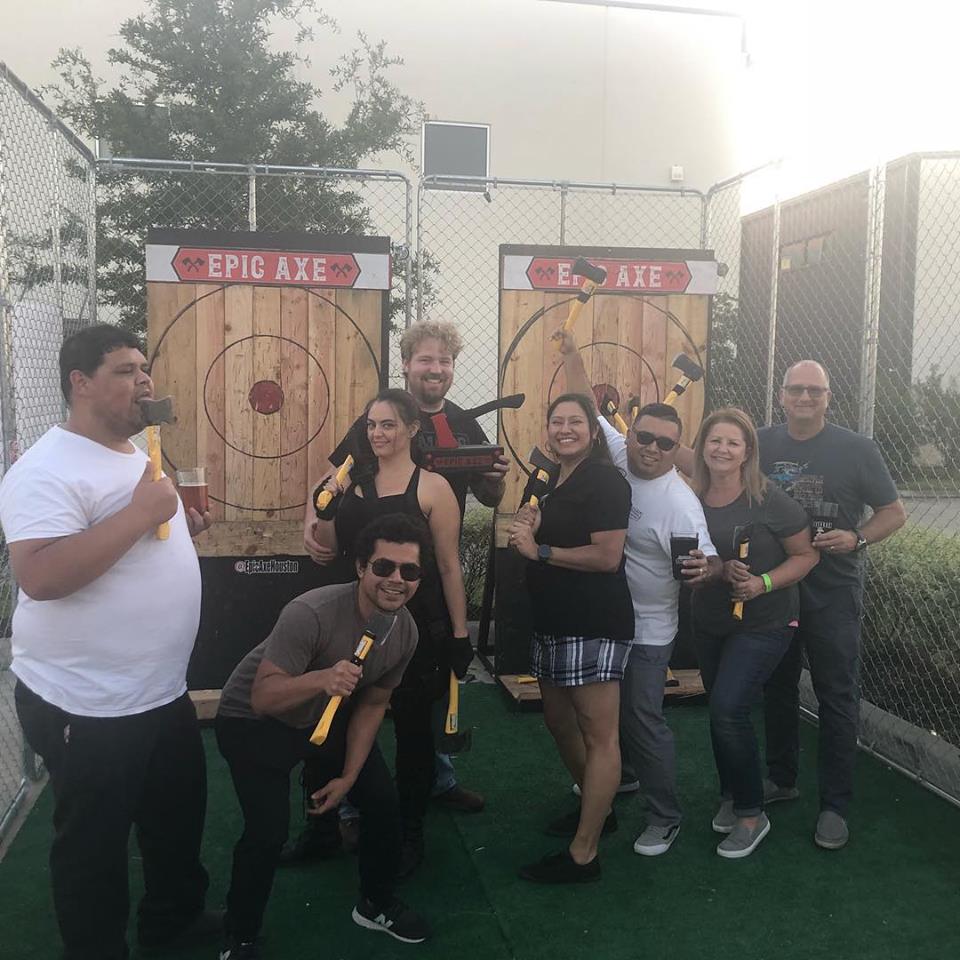 Mobile axe throwing services