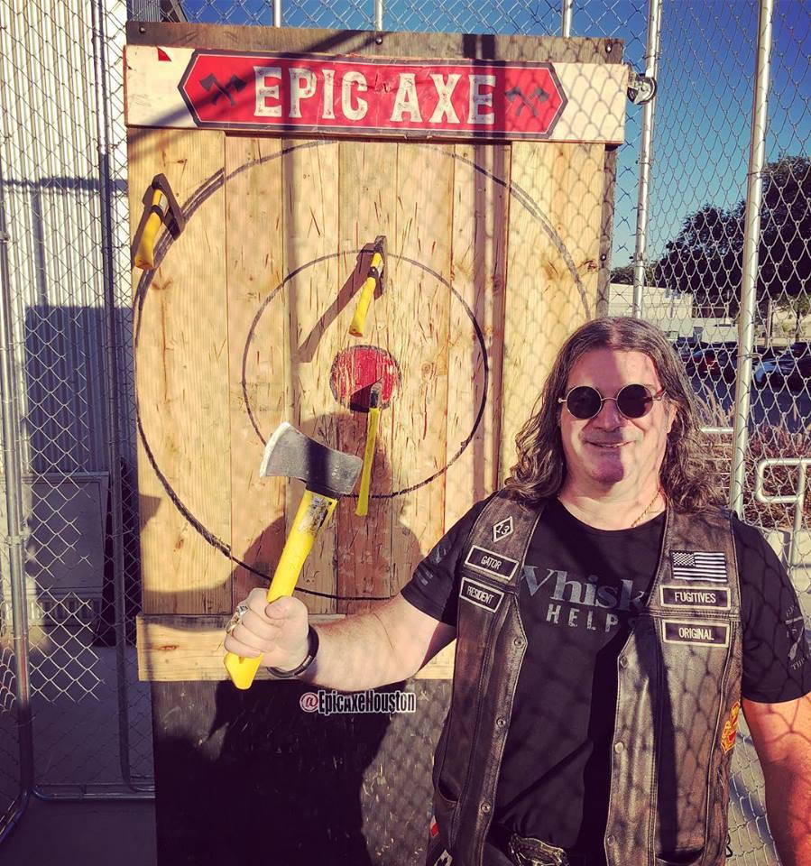 Mobile axe throwing services